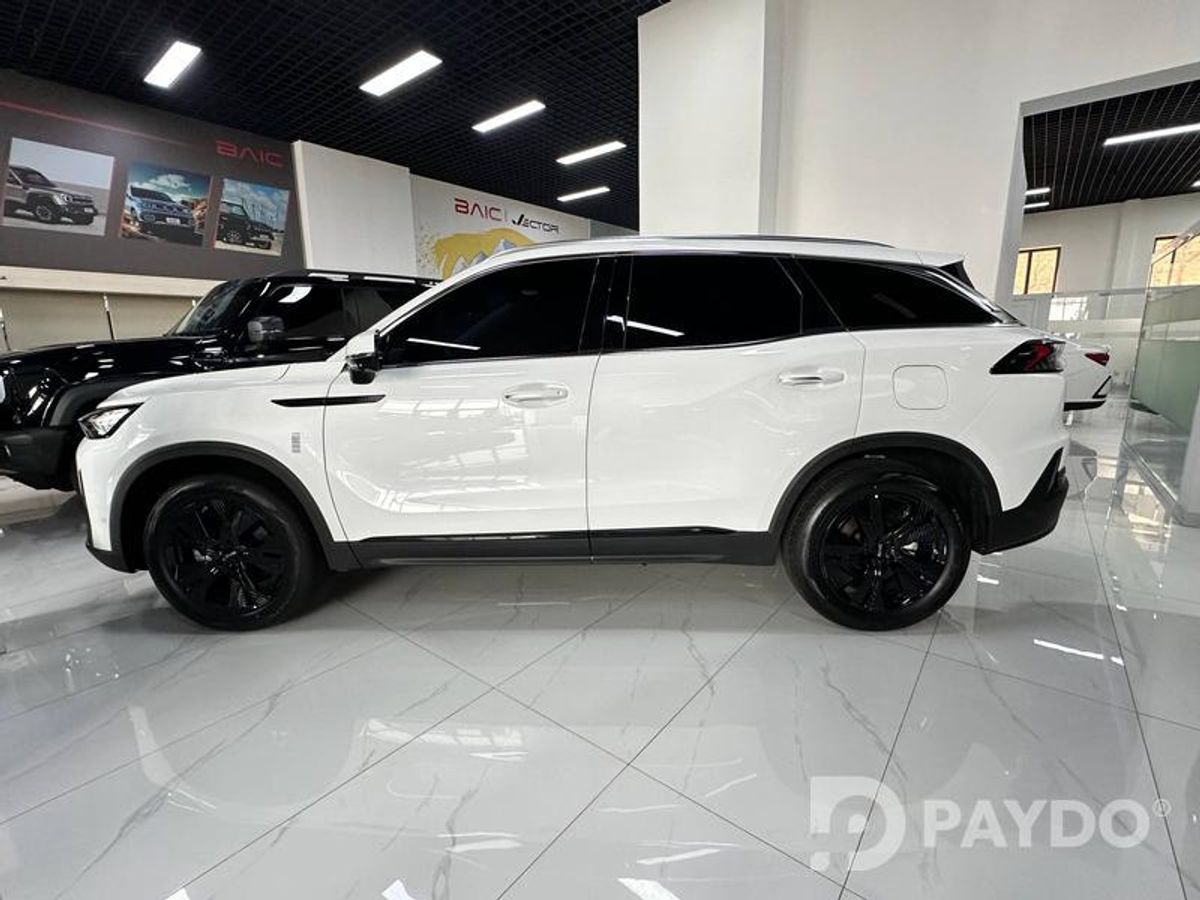 BAIC X75 • 2025 y • 1.5 l • Automatic • SUV 5-door • Front-wheel • Petrol