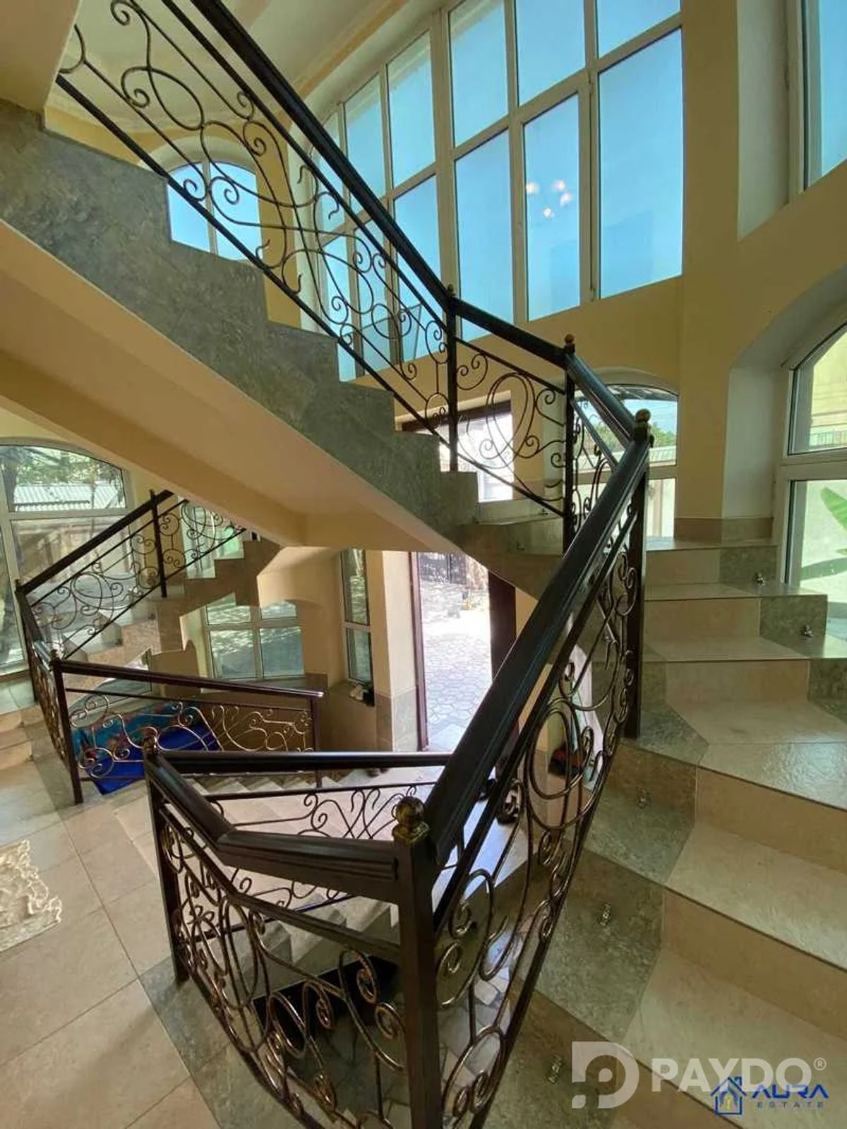 9-room • 4 floor house • Karobolo