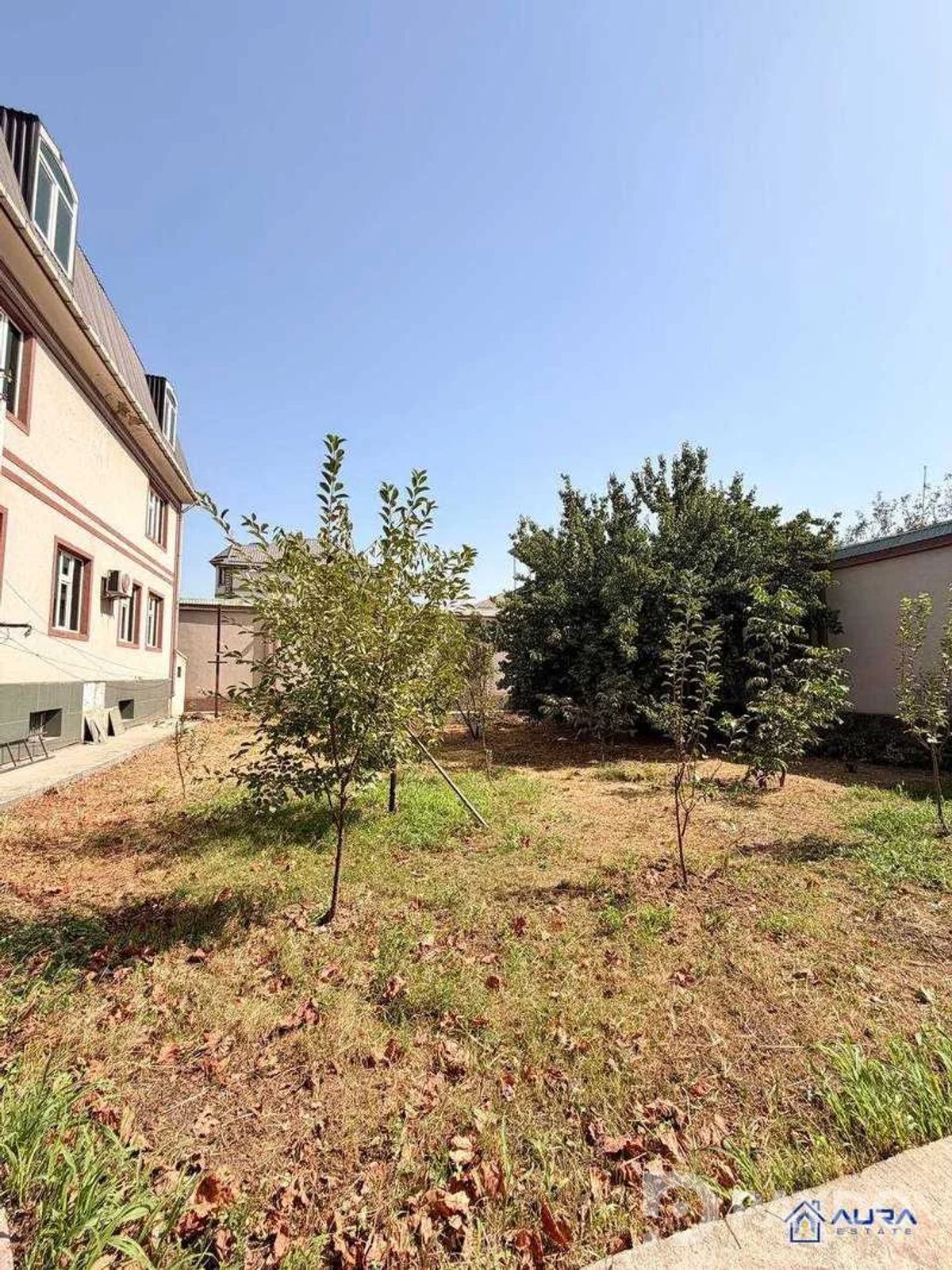 9-room • 4 floor house • Karobolo