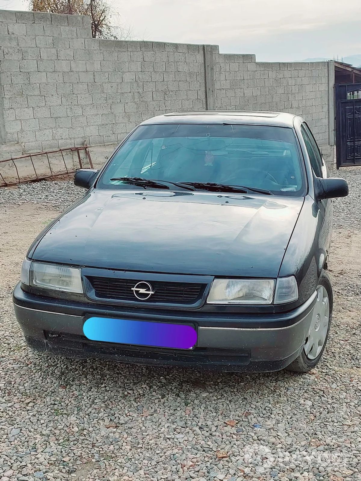 Opel Vectra A • 1992 г • 1 л • Механика • Седан • Передний • Бензин