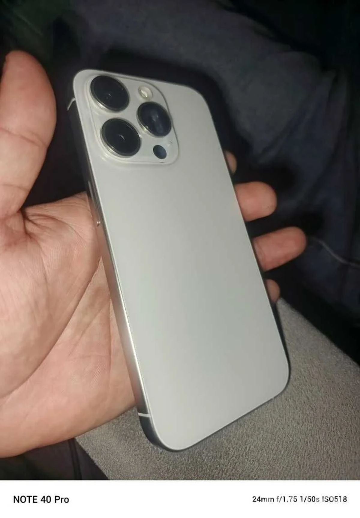 Apple iPhone 15