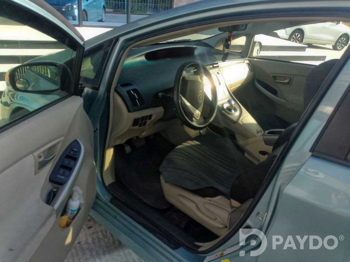 Toyota Prius Prime • 2013 y • 1.8 l • Automatic • Hatchback 5-door • Front-wheel • Hybrid